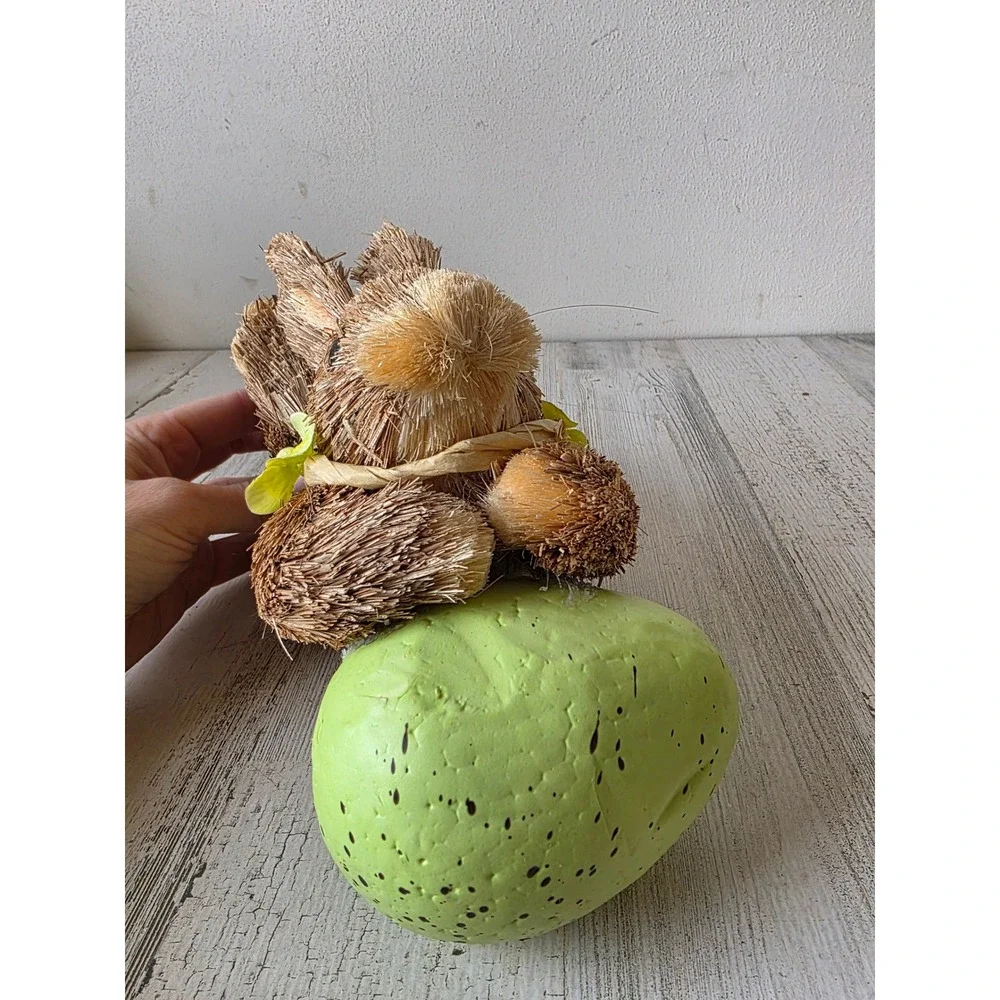 Vintage bottle brush Easter bunny rabbit egg spring sisal figurine decor‎